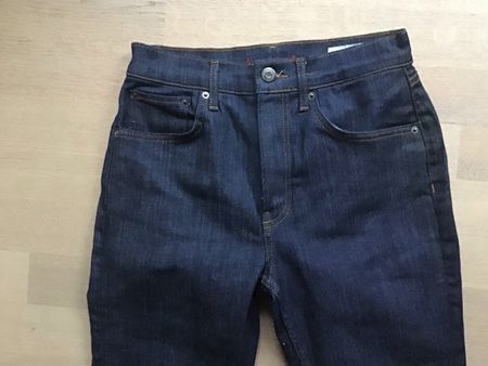 Coole Jeans Zara dunkelblau Grösse 38 NP 79,—wie neu!
