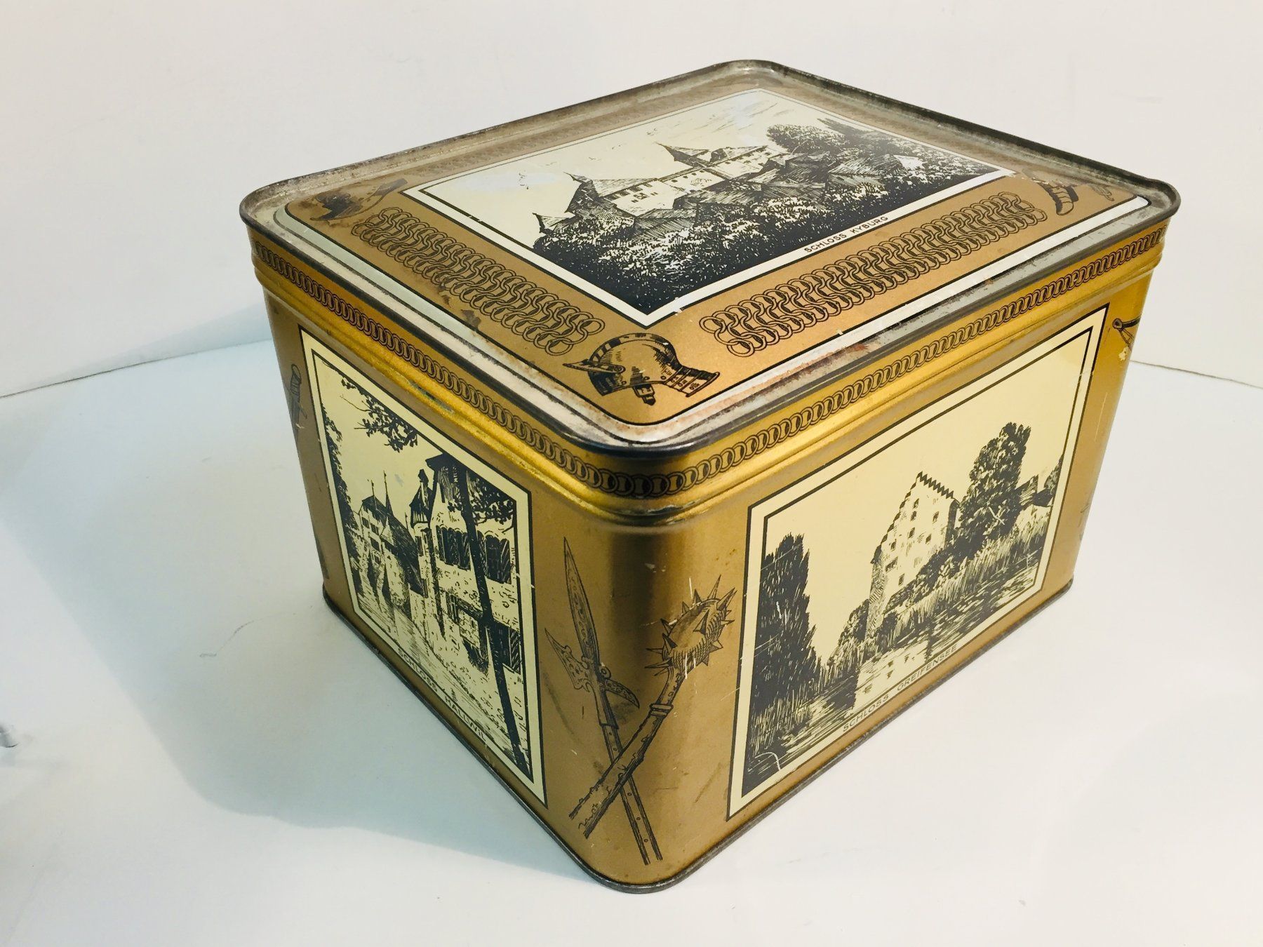 Barattoli: Vintage Blechdose mit Schloss Motiv – Usato da Schaffhausen venduto da vintageville 1