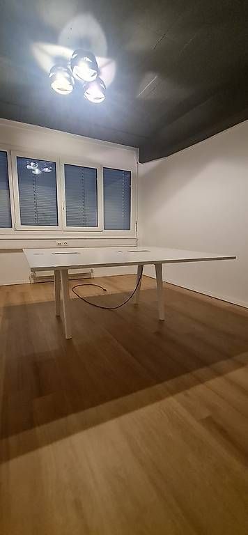 Schreibtische:  Tables de bureaux Vitra – Gebraucht aus Denges von Theaestate 1