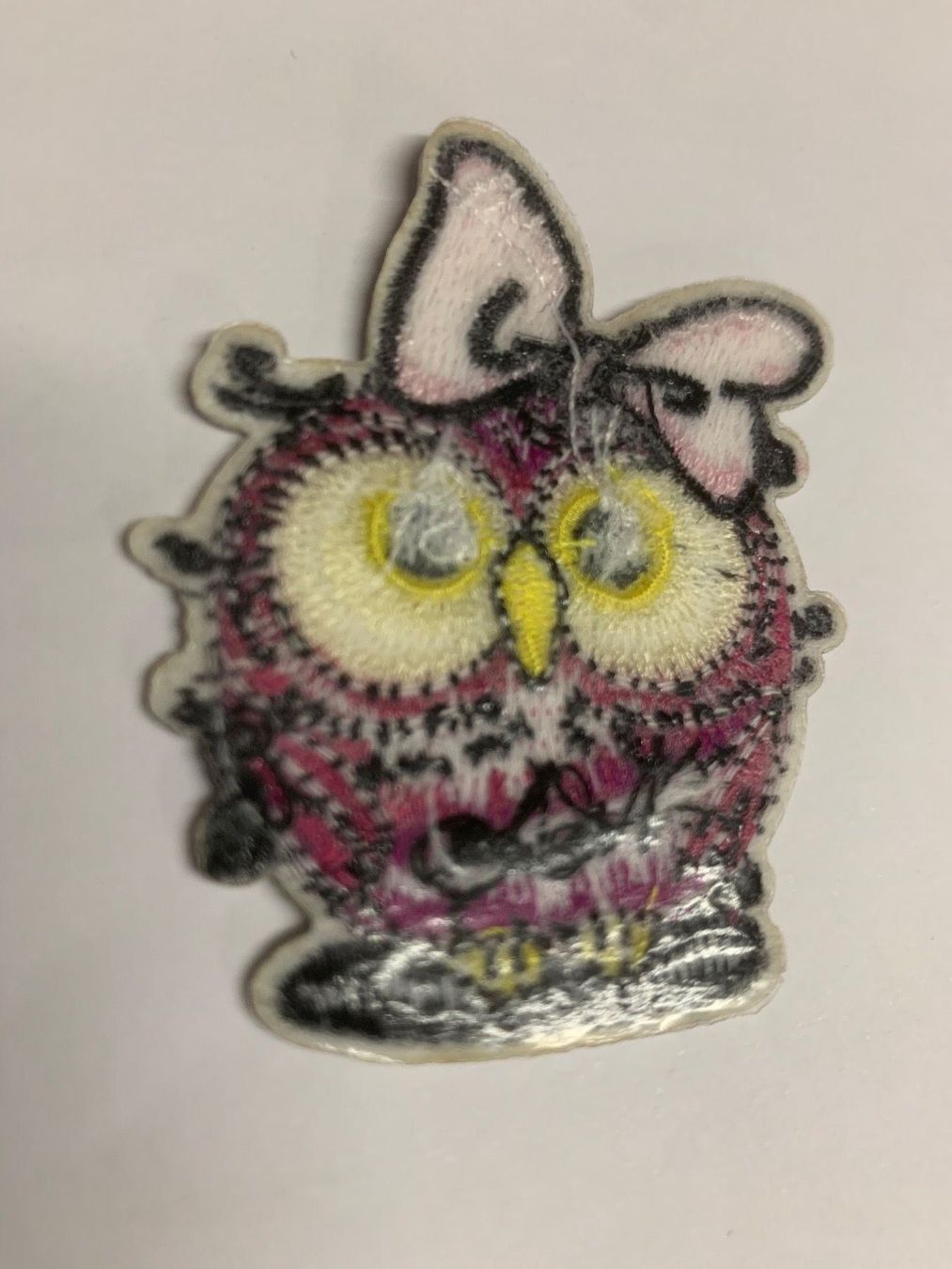 Altro in  Abbigliamento & Accessori: Uhu Schleife Badge – Nuovo e nell'imballaggio originale da Ostermundigen venduto da Mcone 2