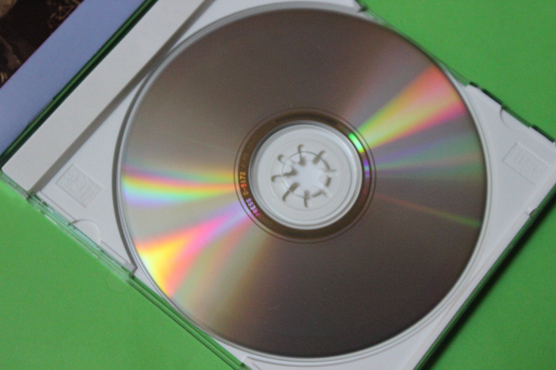 CD: ELVIS PRESLEY - ESSENTIAL ELVIS VOLUME 3 (CD) 1990 – Usato da Tübach venduto da JamesStone 4