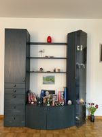 Wohnwand mit Vitrine und Schubladen gebraucht