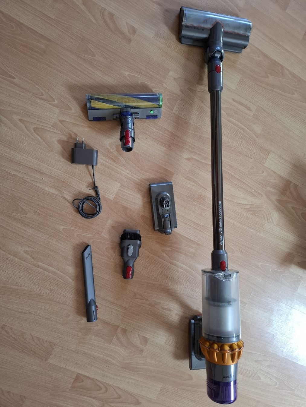 Dyson Aspirapolveri & Accessori: Dyson v15 detect absolute – Usato da Cazis venduto da fur_cqv7 2