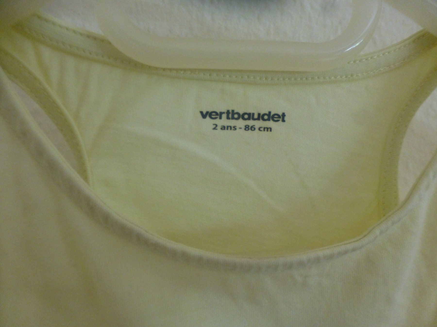Camicette, T-shirt & Top: Vertbaudet Top ärmellos – Usato da Hergiswil NW venduto da annettelia 2