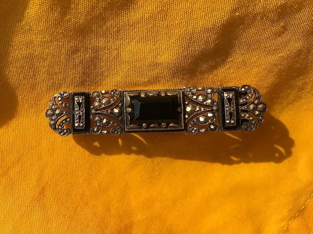 Spille & Fermagli: Broche ancienne avec onyx – Usato da Estavayer-le-Lac venduto da mar_2s6b