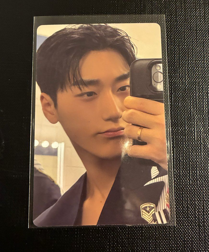 Carte collezionabili: ATEEZ - San – Nuovo (secondo la descrizione) da Uster venduto da ali_mp6n