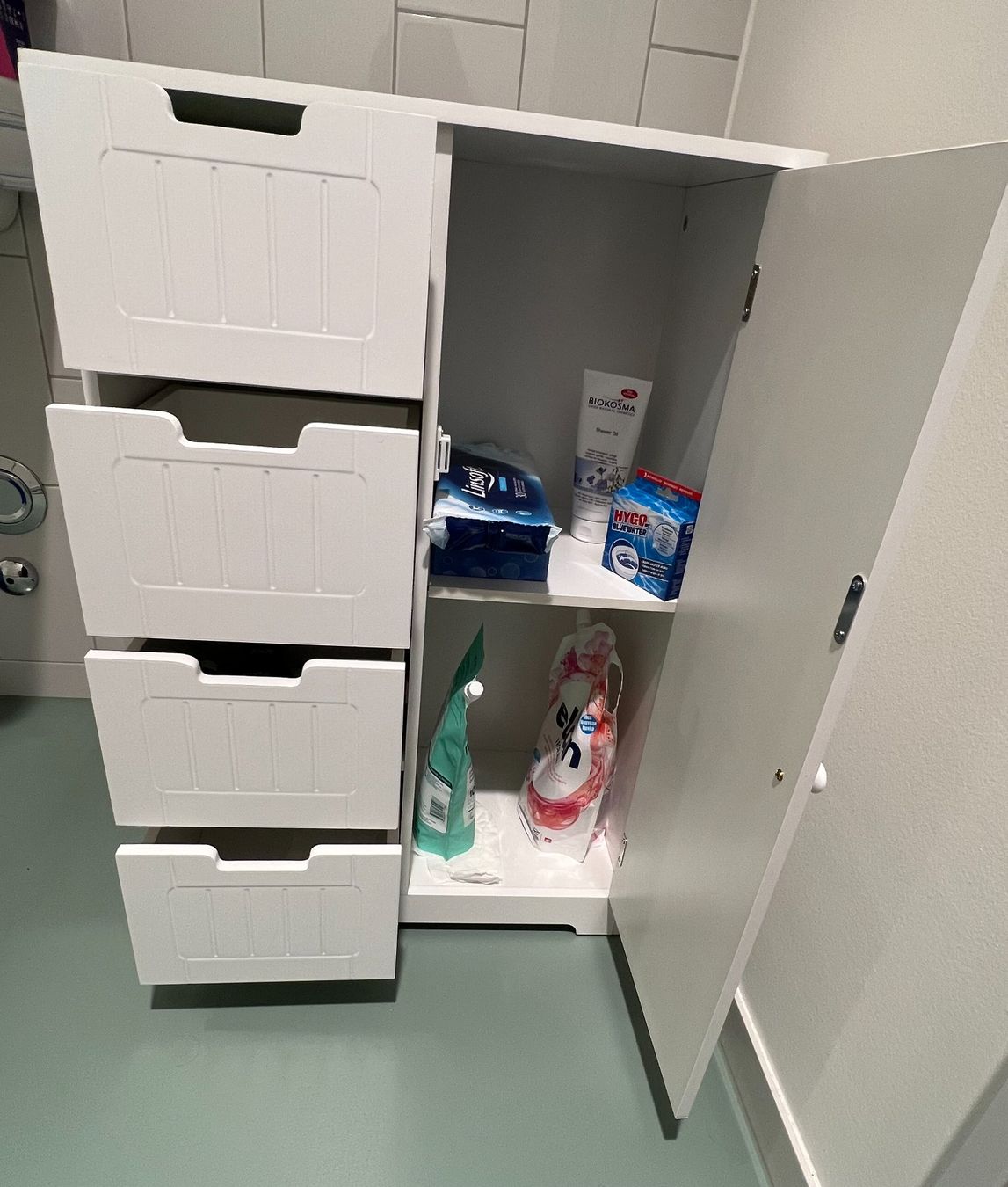 Cassettiere: Weisses Badezimmermöbel – Usato da Jona venduto da Fibertus 2