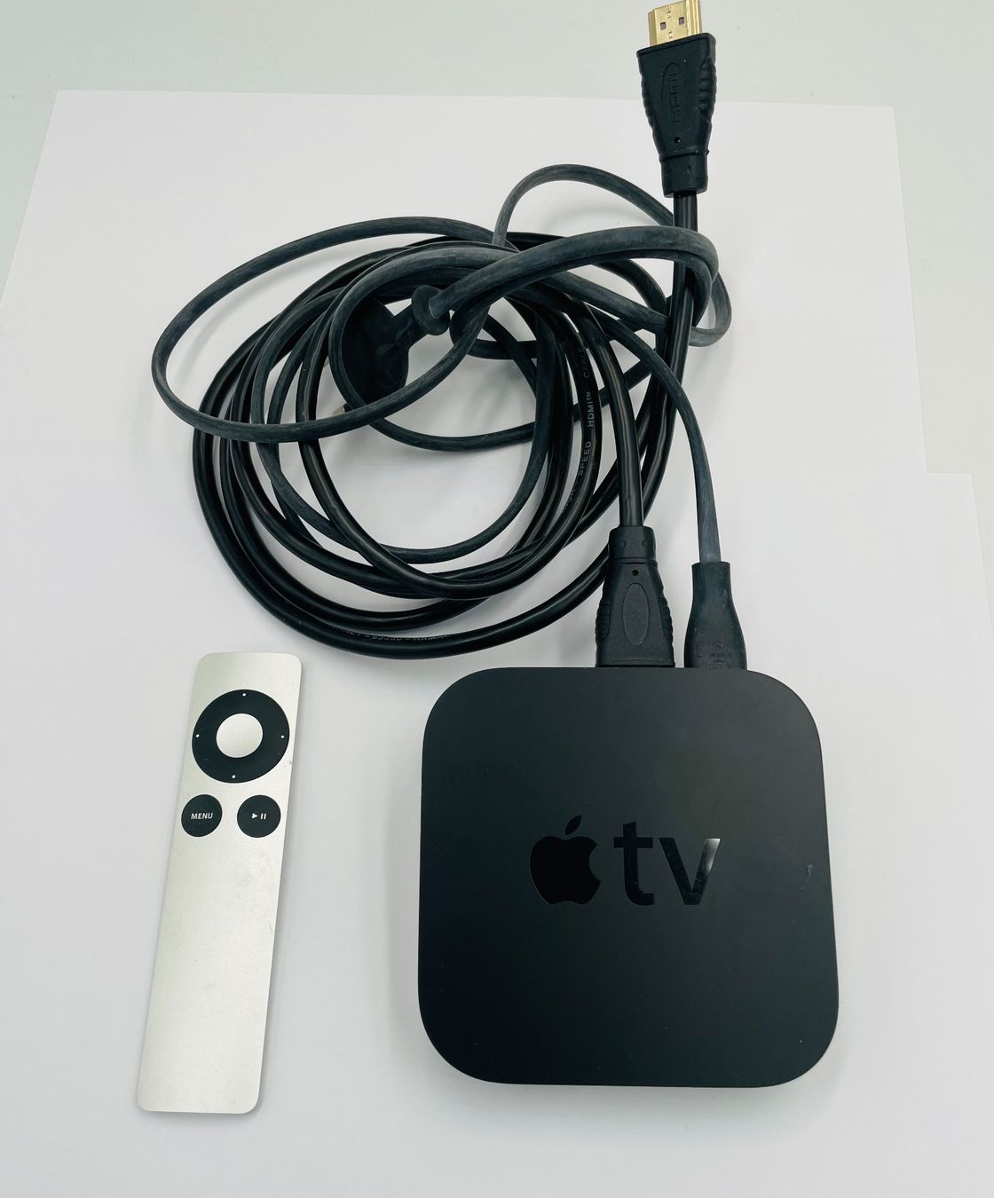 Apple Multimediaplayer & Streamer: Apple TV Gen 2 + HDMI Kabel – Gebraucht aus Regensdorf von Powershift2