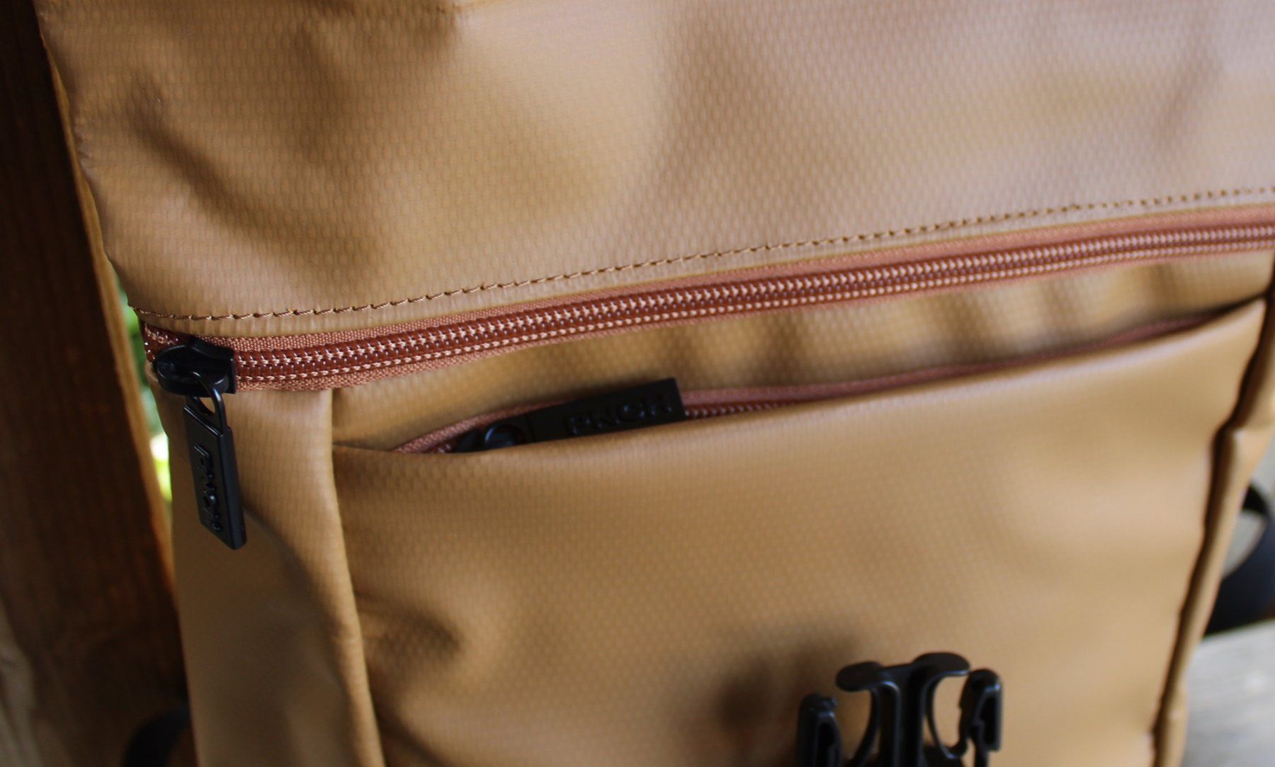 Bree Zaini: Bree Pnch 792 Backpack Rucksack Laptopfach Neu – Nuovo (secondo la descrizione) da Zürich venduto da Auctionata 4