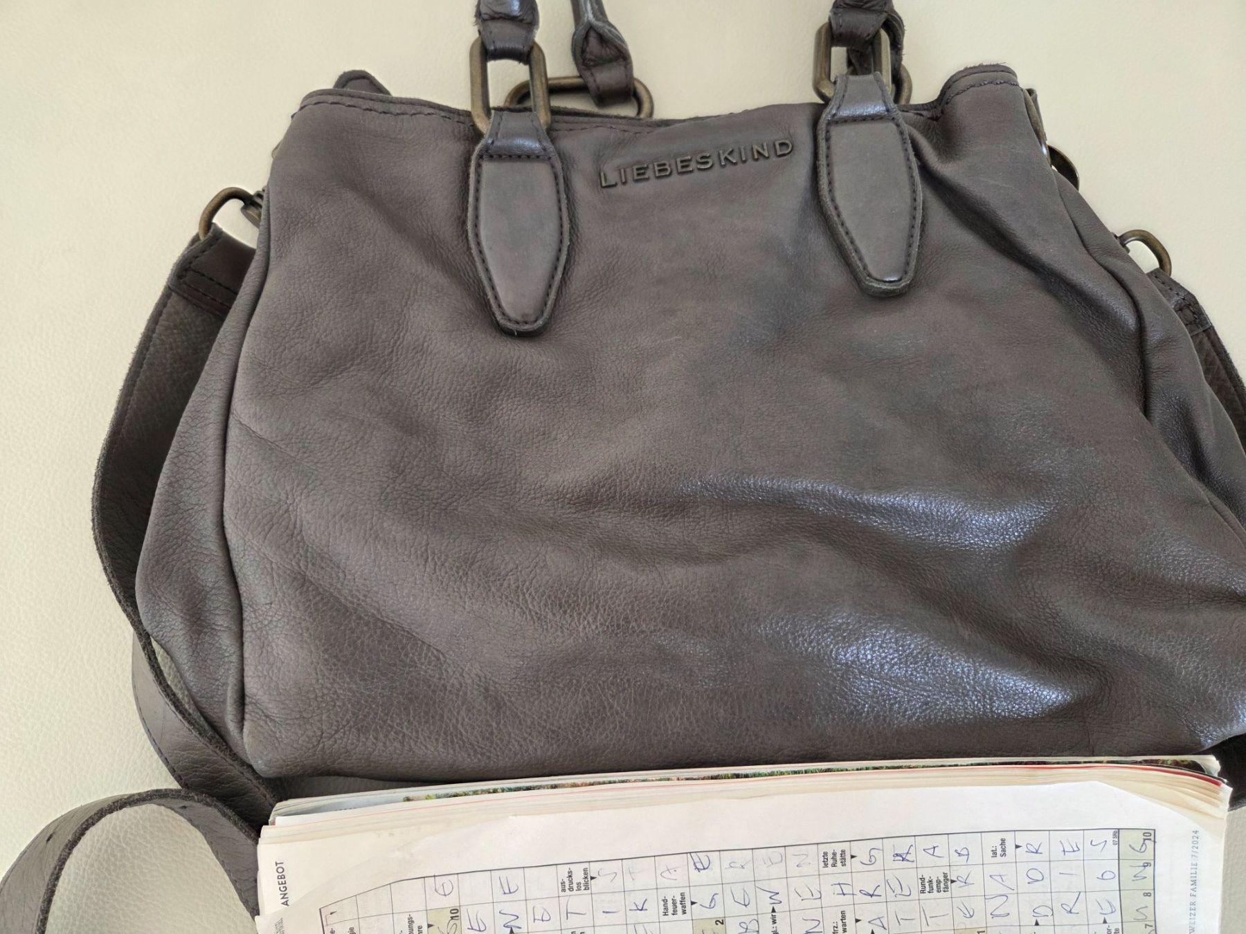 Liebeskind Borse da donna: Liebeskind Ledertasche mittelgrau – Usato da Oberkirch LU venduto da aimee2010 2