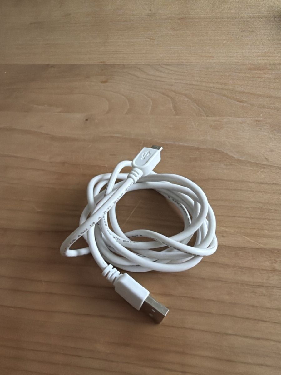 Cavi: Ladekabel Mikro-USB-USB – Usato da Münchenstein venduto da mjaaxx