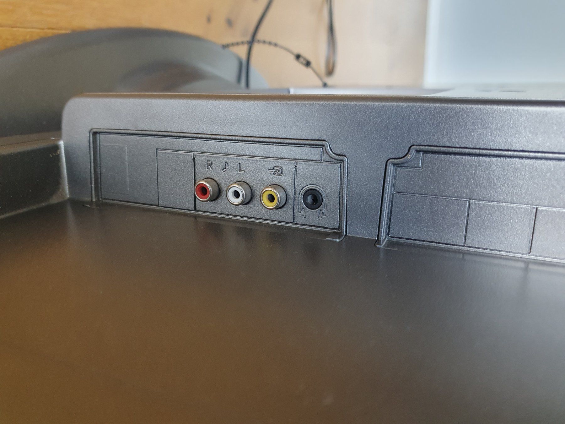 Fernseher: Fernseher Tech Line TL-32LC856 32 Zoll – Gebraucht aus Reinach AG von Nini03 2