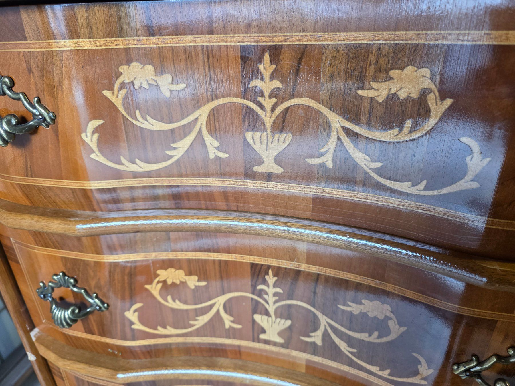 Cassettiere: Antike Intarsien Kommode Schubladen Möbel Sideboard – Usato da Walterswil BE venduto da Lonitti 5