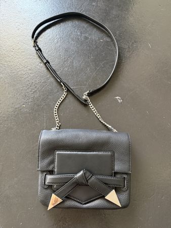 schwarze Karl Lagerfeld Umhängetasche