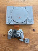 PlayStation 1 mit Controller