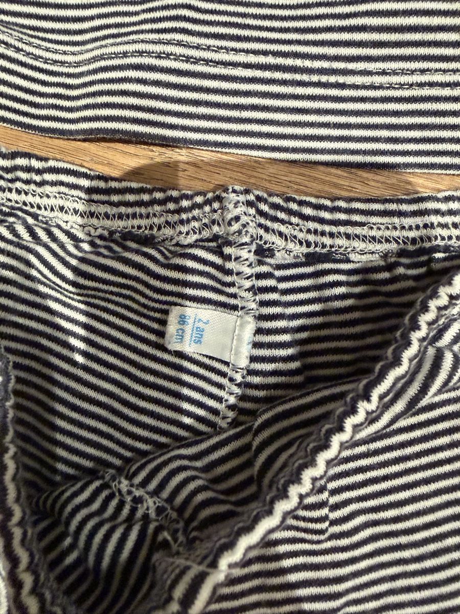 Petit Bateau Pyjamas & Ähnliches: Petit Bateau Pyjama gestreift Grösse 86/2 ans, Top! – Gebraucht aus Küsnacht ZH von ToddyGinger 2