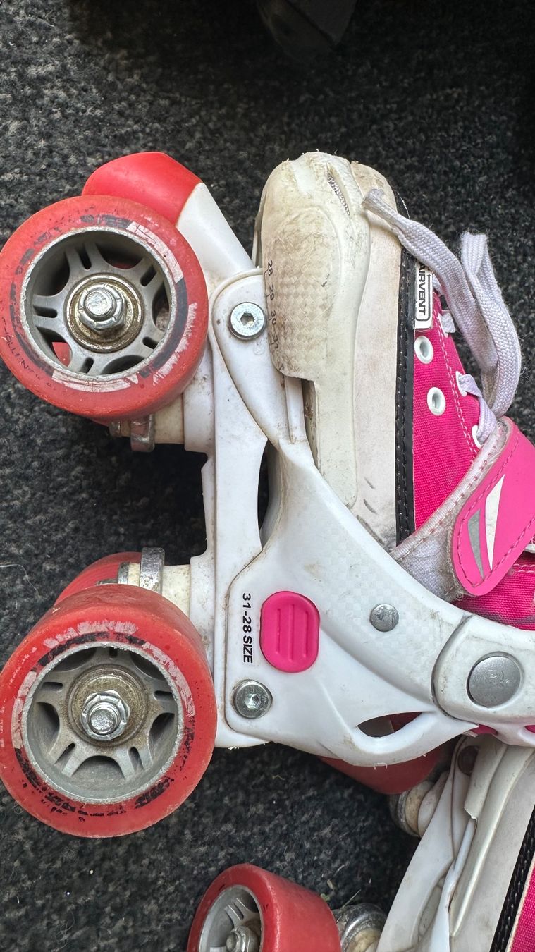 Inline-Skating & Rollschuhe: Verstellbare Rollschuhe 28-31 – Gebraucht aus Schönenbuch von marisli80 4
