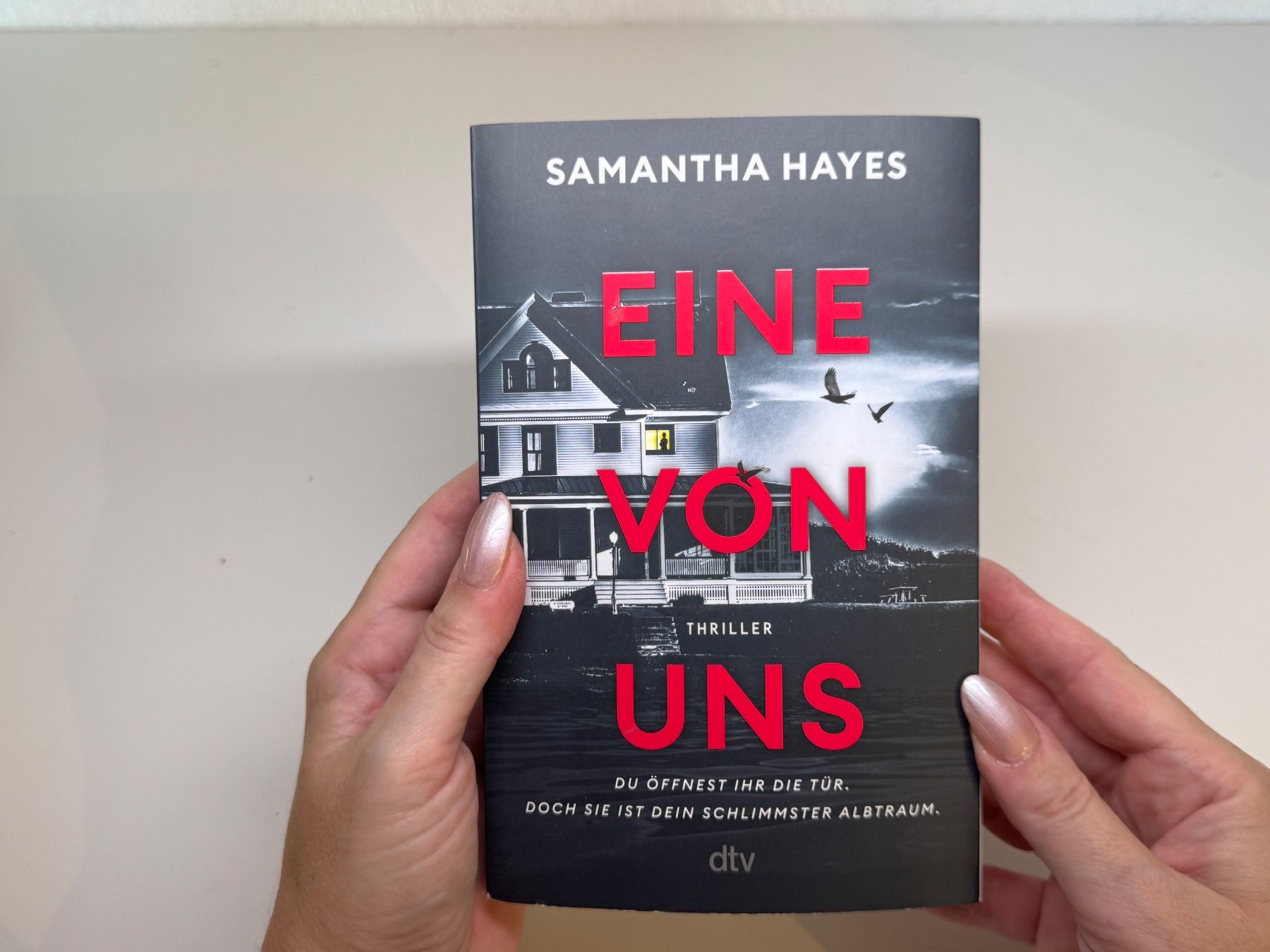 Bücher: ROMAN: Samantha Hayes, Eine von uns – Gebraucht aus Grosswangen von Deutsche_Romane