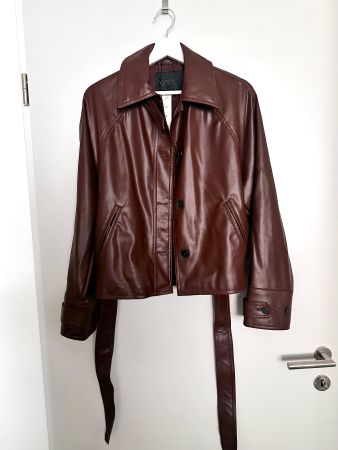 ZARA Jacke in Lederoptik, Grösse XS, Top Zustand!