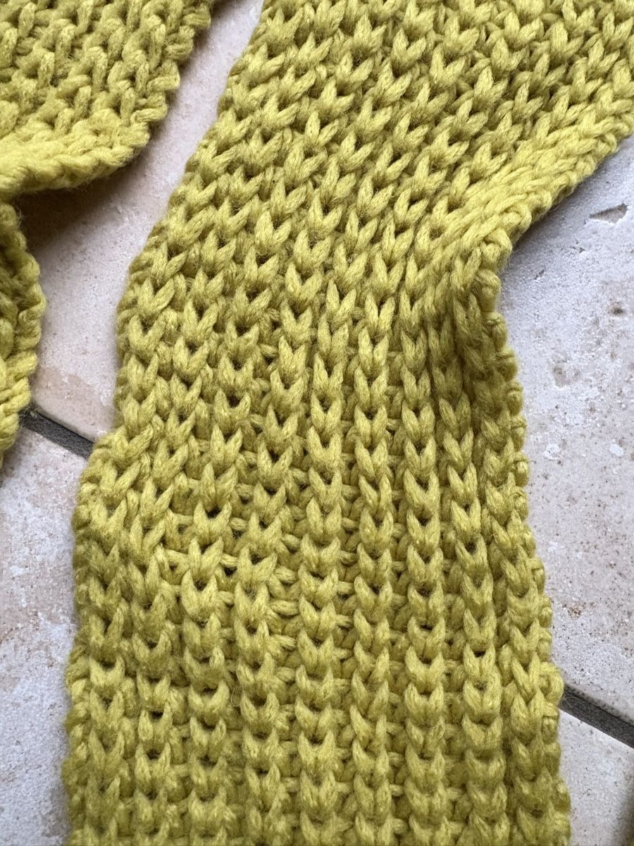 Foulard & Sciarpe: Loopschal mit Mütze – Nuovo (secondo la descrizione) da Ricketwil venduto da Lady_of_Glenmore 2