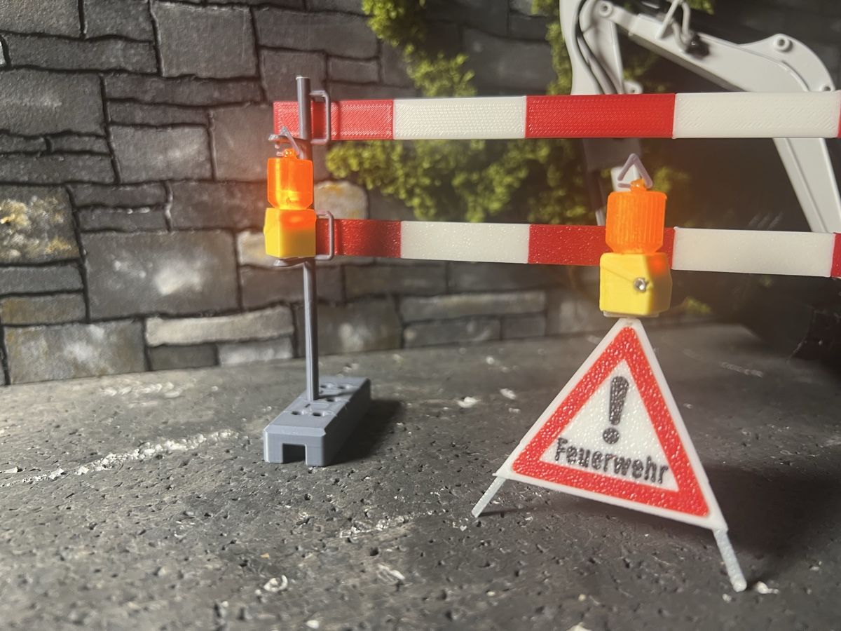 RC Modellbau: Baustellen Lampe mit LED 1:14 – Neu (gemäss Beschreibung) aus Altdorf UR von modellbau-widmer 8