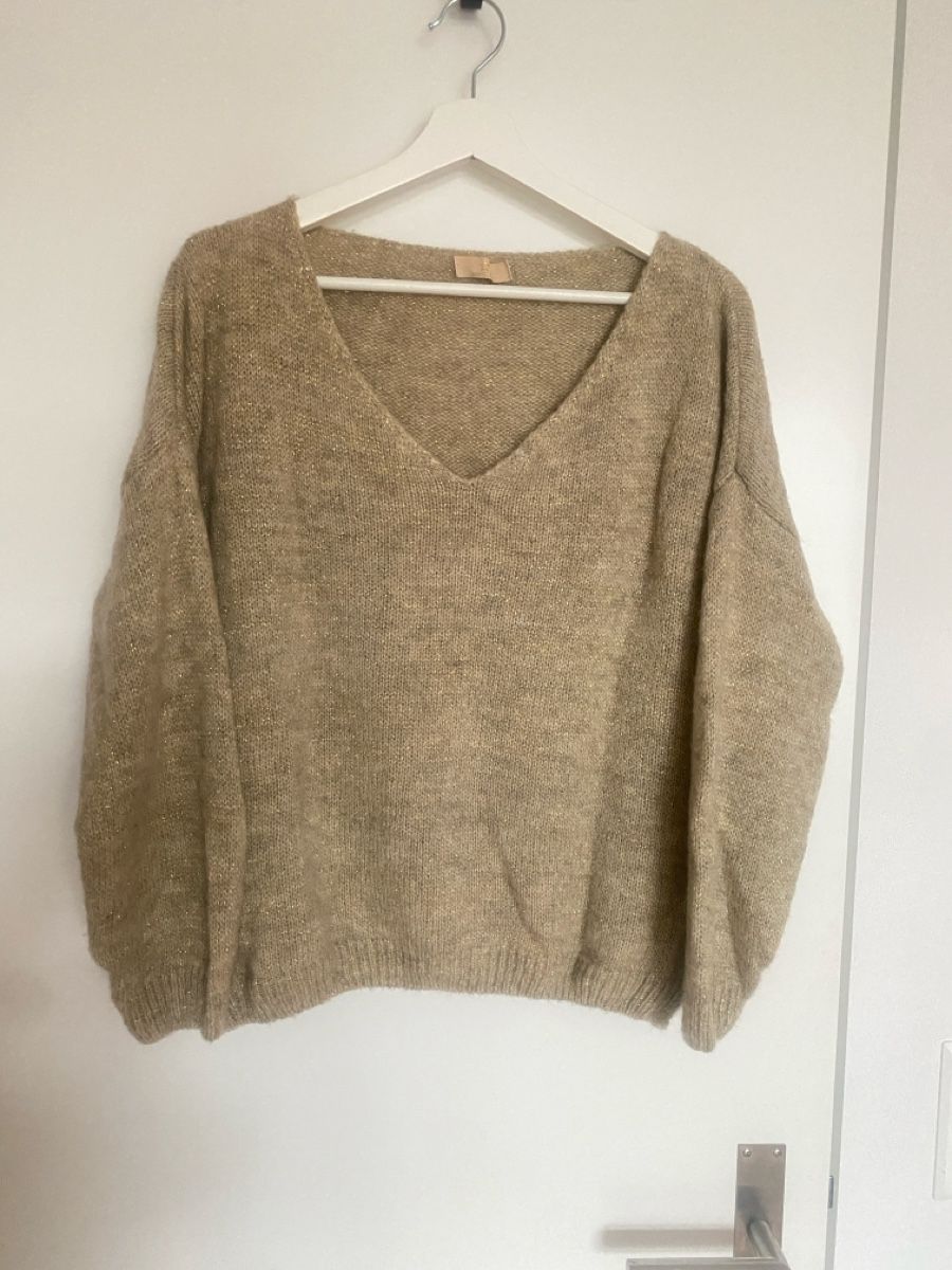 Maglioni & Felpe: Weicher Pullover mit Glitzer, Beige/Gold, S – Usato da Muensingen venduto da drleevsy