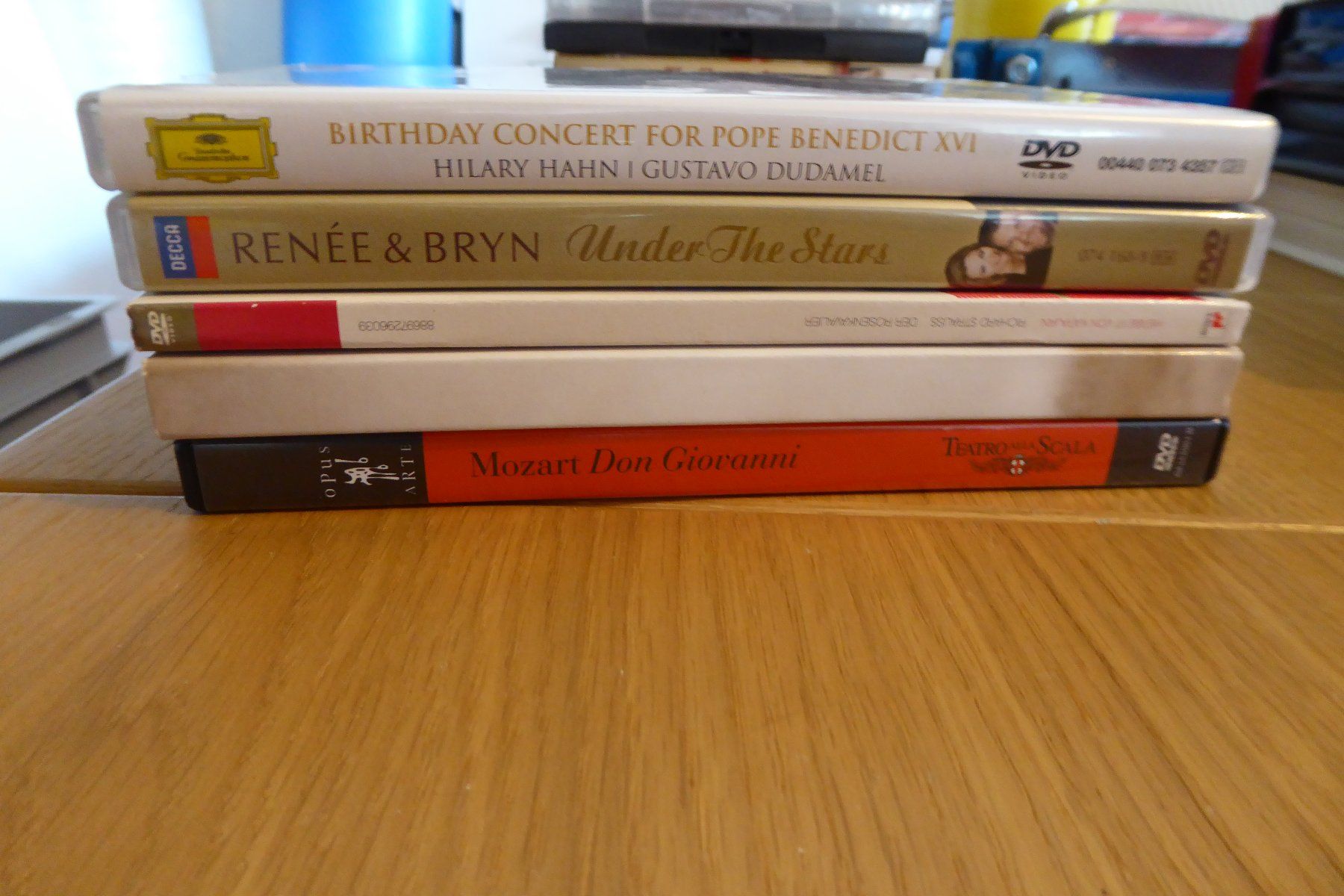 Tutti i DVDs: DVD Paket Klassische Musik Oper – Usato da Allschwil venduto da Summelsarium 8