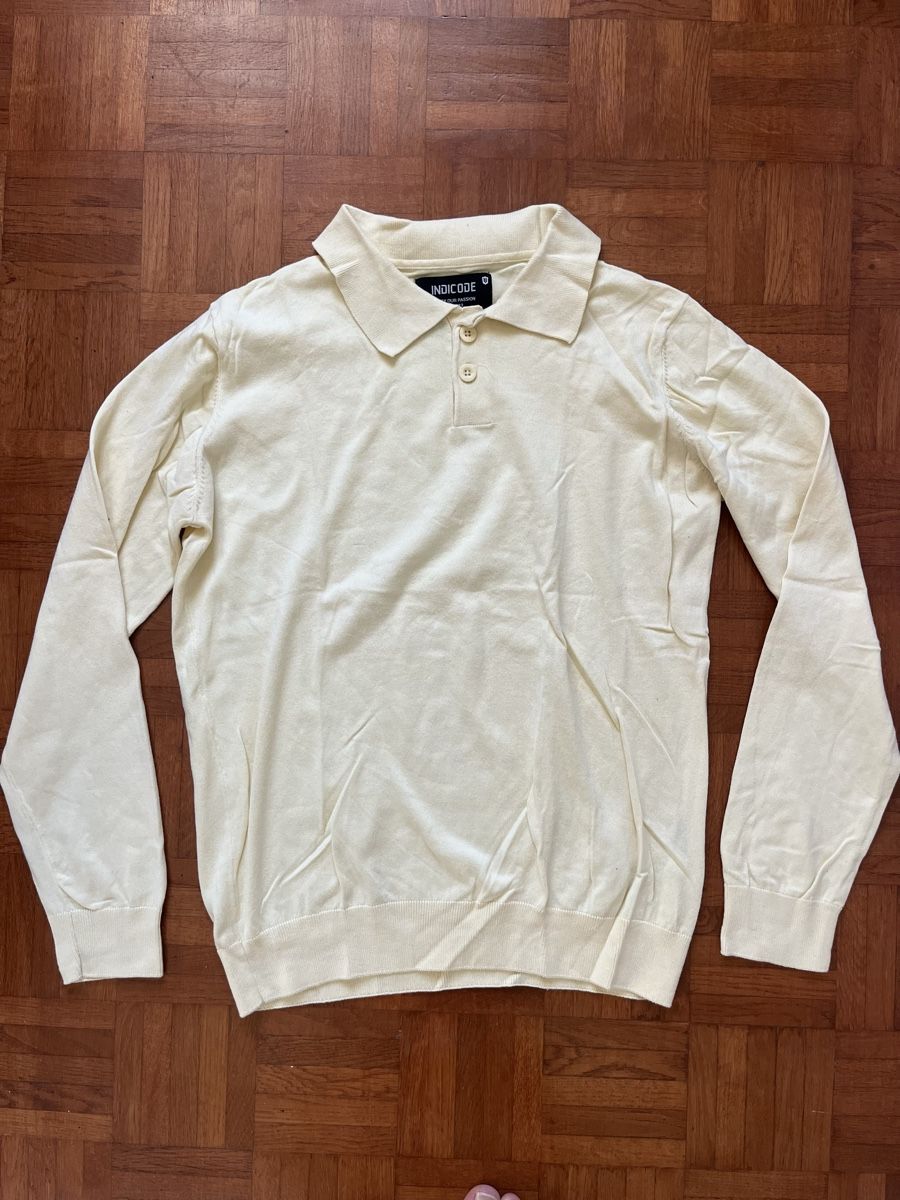 Pullover & Sweatshirts: Pull – Gebraucht aus St-Prex von rom_ftd9