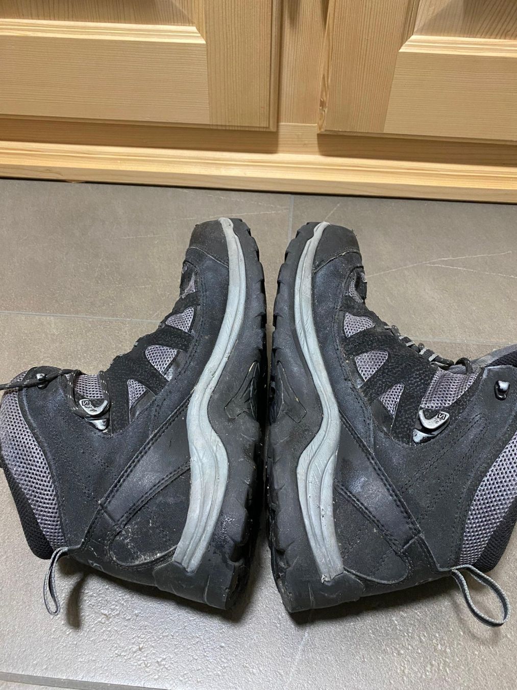 Salomon Herrenschuhe: Wanderschuhe Salomon schwarz gebraucht – Gebraucht aus Vicosoprano von abc258 2