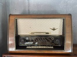 Antikes Radio