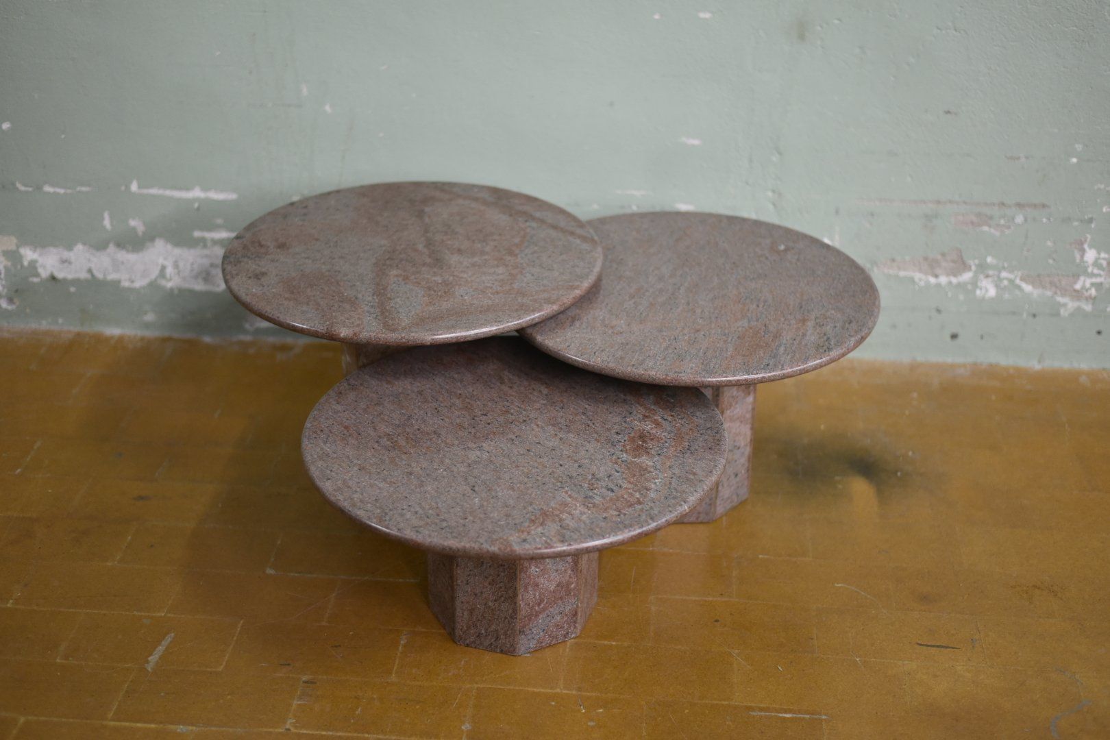 Tavoli: Couchtische aus Granit – Usato da Lichtensteig venduto da UsedINStore 3