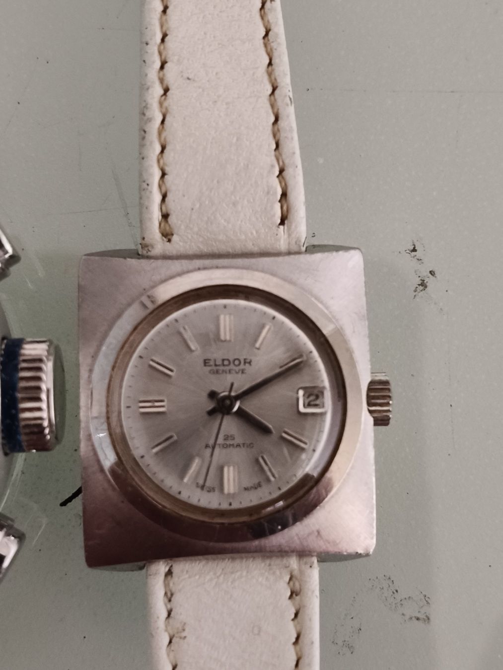 Orologi: Zenith, Tommy Hilfiger,Eldor,alle laufen – Usato da Glattbrugg venduto da tarnkappenbomber 2