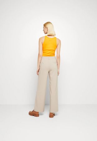 Elegante, neue Khaki Stoffhose, Gr. 38 Gestzuz