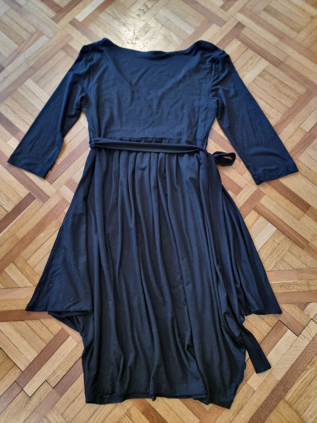 Vestiti: Robe noire PENNYPULL taille M – Usato da Veyrier venduto da Leilazizou 4