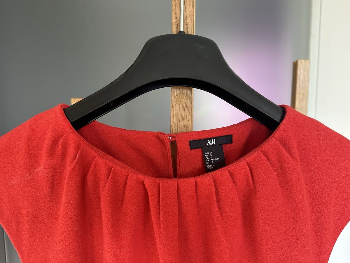 H&M Kleider: Rotes Kleid, Grösse 38 – Gebraucht aus Gipf-Oberfrick von Gabor5 1