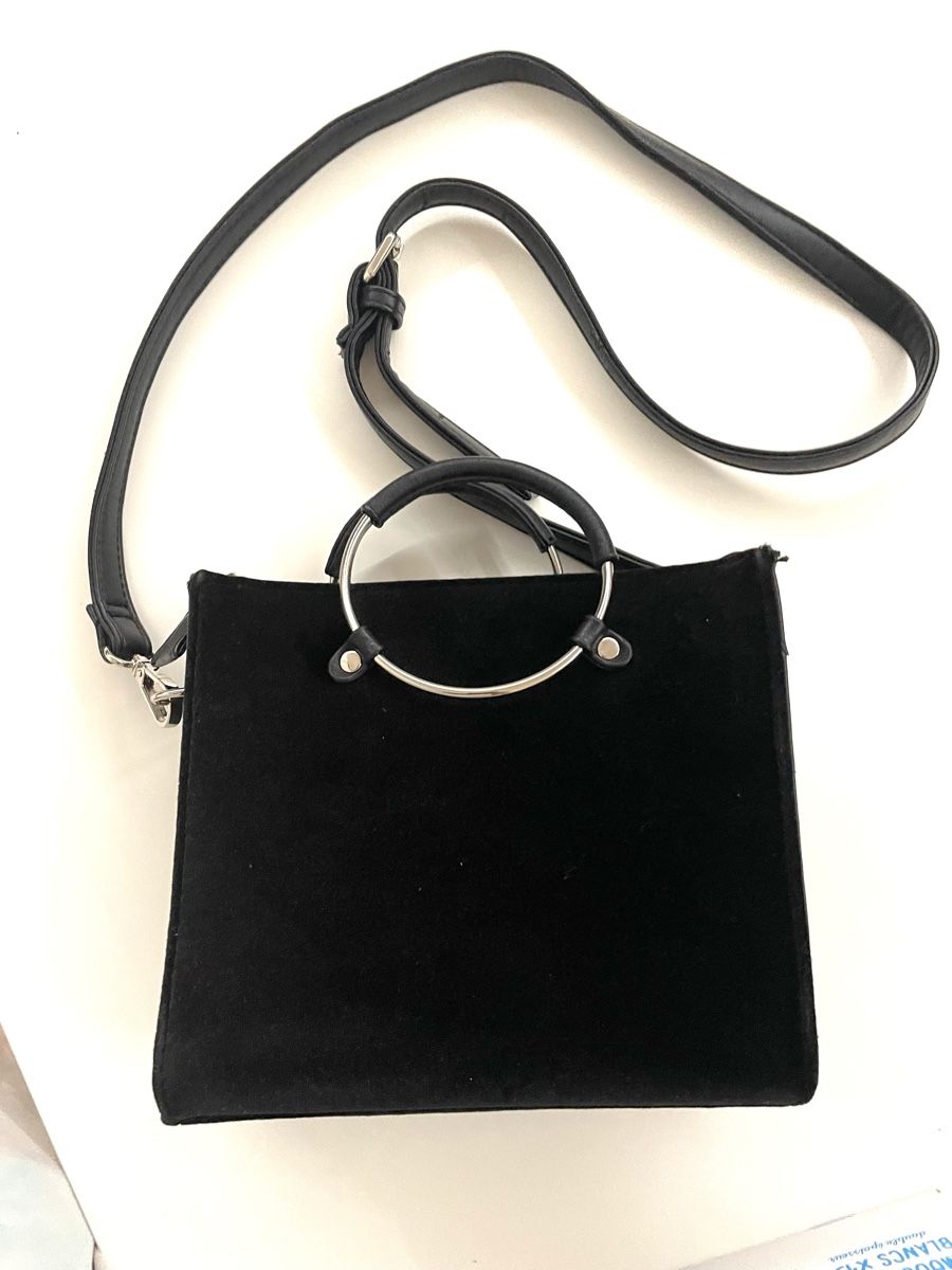 Borse da donna: SCHWARZE HANDTASCHE MIT STICKEREI – Usato da Ziefen venduto da Elar_store 1