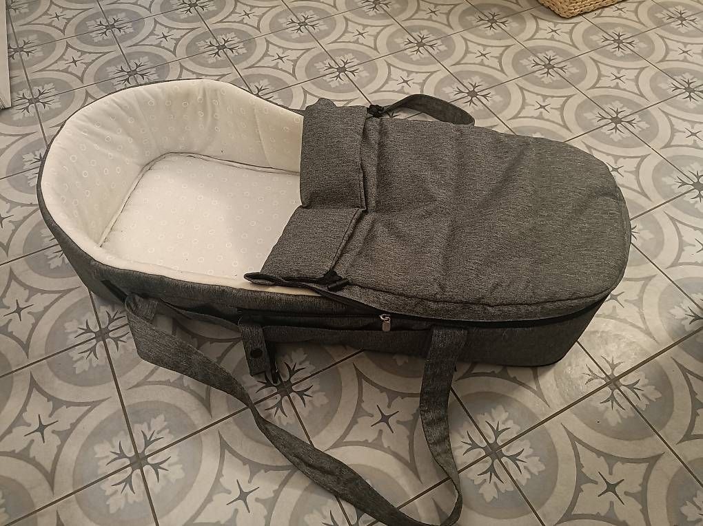 Kinderwagen: Kinderwagen mit Tragetasche soft – Gebraucht aus Aeugst am Albis von kar_shl7 2