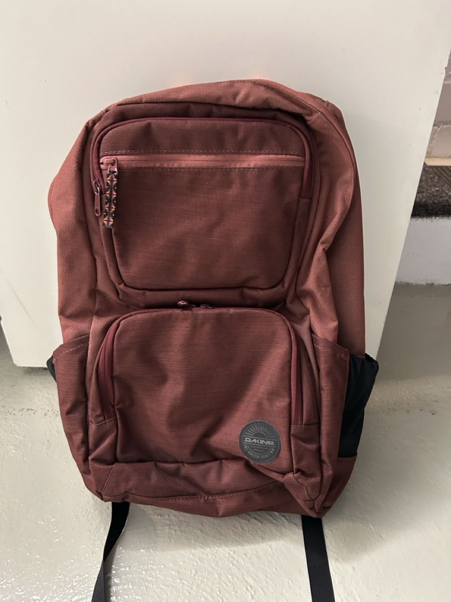 Dakine Rucksäcke: Dakine Rucksack rotbraun neuwertiger Zustand – Neu (gemäss Beschreibung) aus Münsingen von Bern3