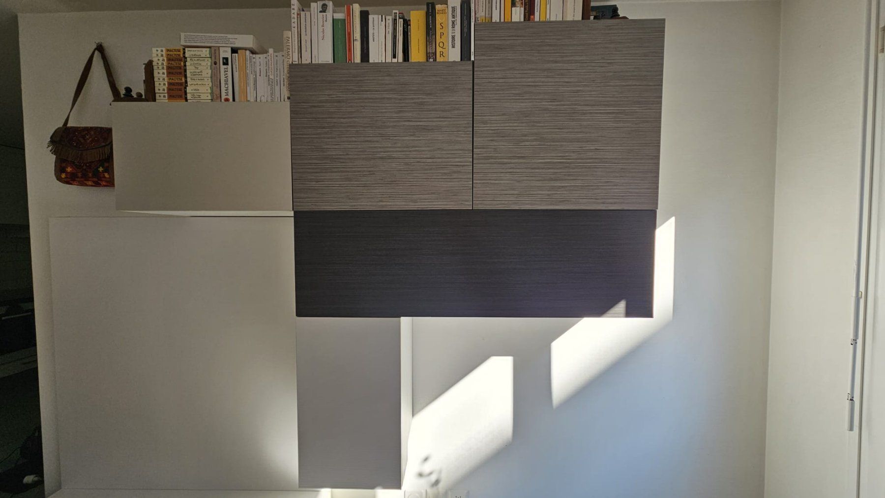 Meubles TV: Meuble TV / Modern wall unit – D'occasion à Genève par bur_8vln 1