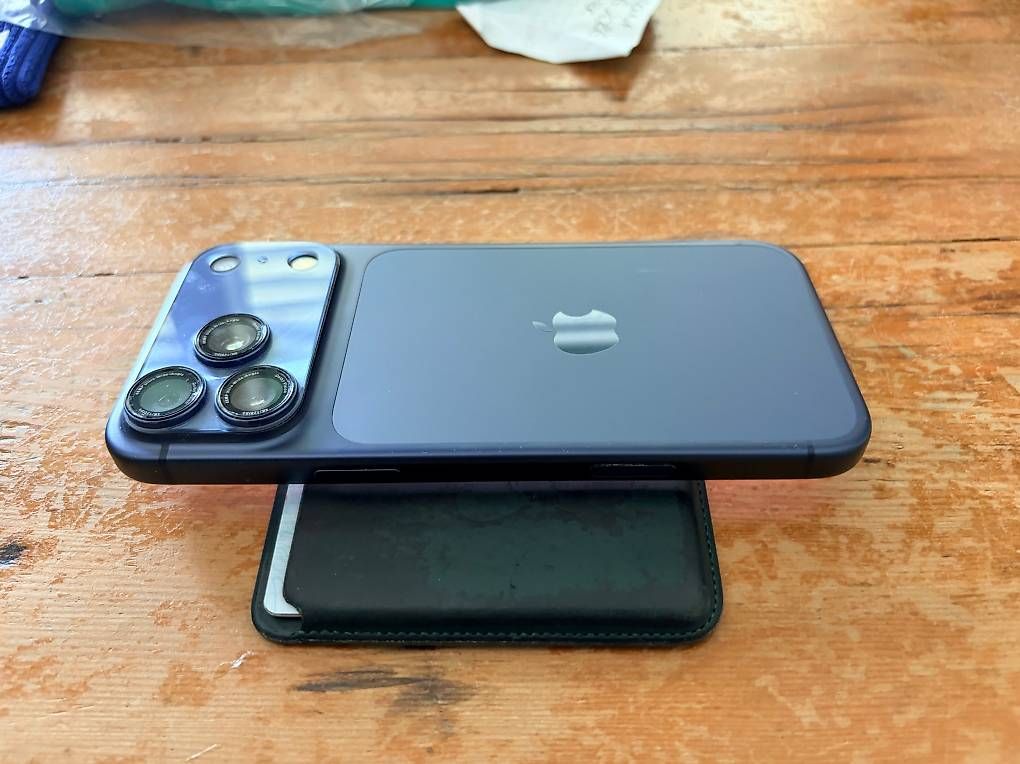 Telefoni cellulari / Smartphones: Vendo Apple iPhone 17 Pro Max 256 GB, colore Deep Blue – Usato da Montagnola venduto da Salda77 2