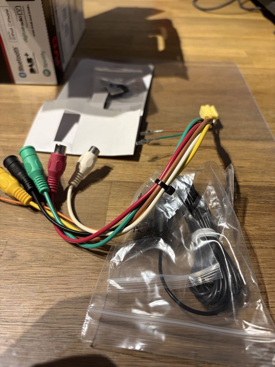 JVC Radio: KD-X451DBT Autoradio, DAB+, Bluetooth, etc – Usato da Rüti ZH venduto da Sbora 3