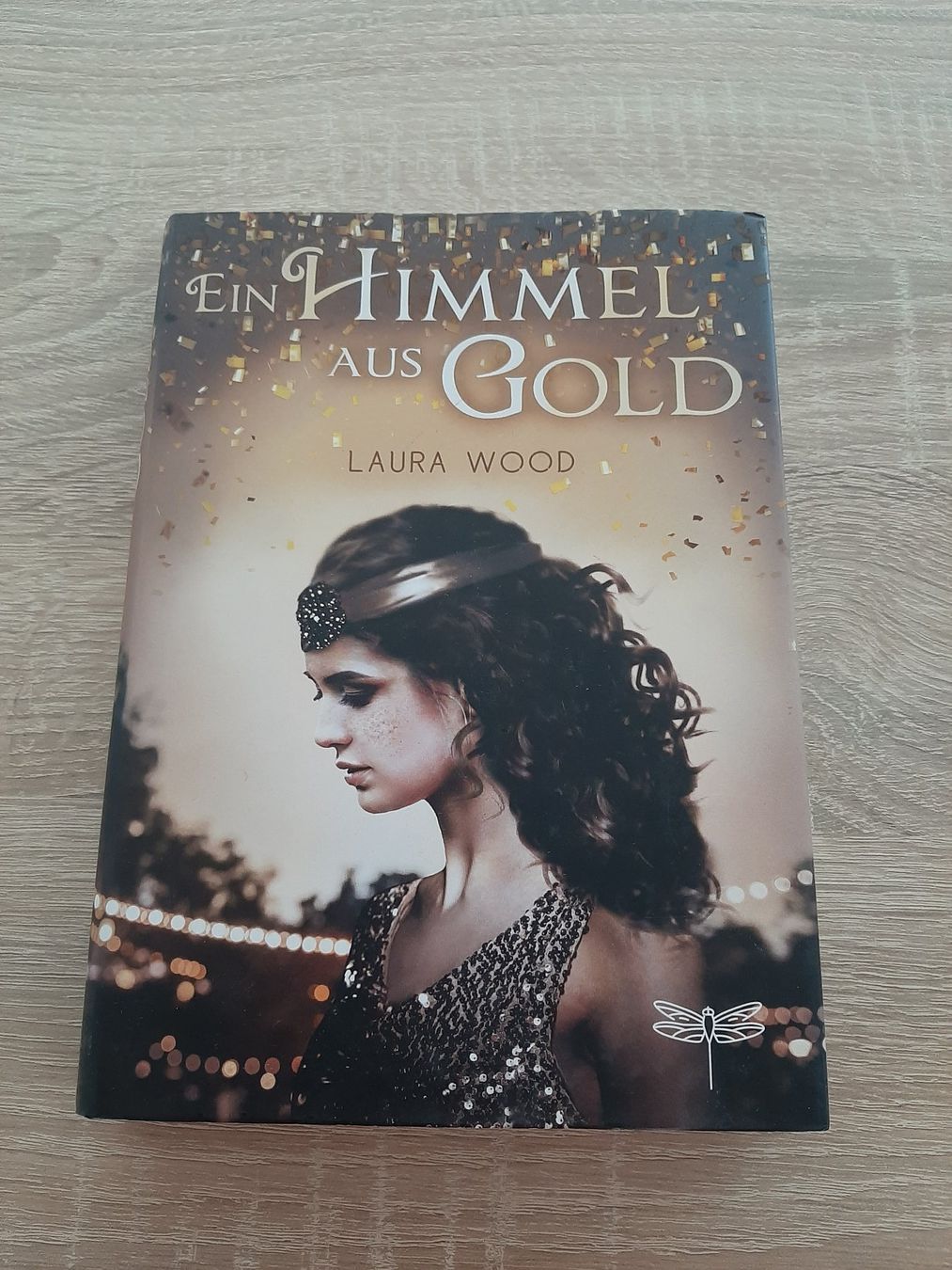 Libri: Laura Wood, Ein Himmel aus Gold – Usato da Menziken venduto da Rien1