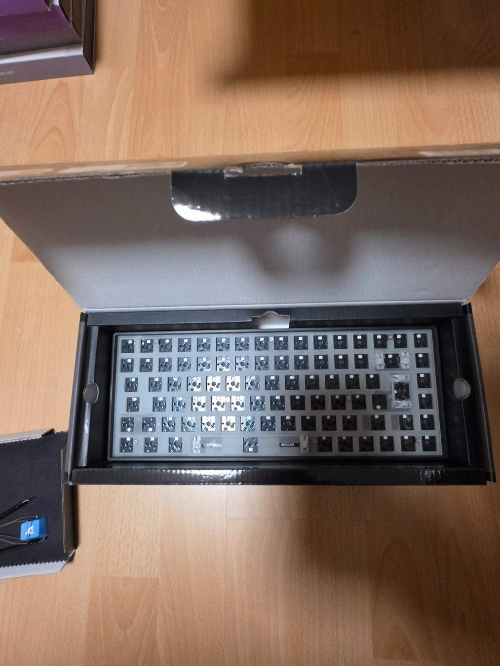 Tastaturen: Sharkoon SKILLER SGK30 + Akko Switch + Keycaps – Gebraucht aus St. Gallen von DarioB77 5