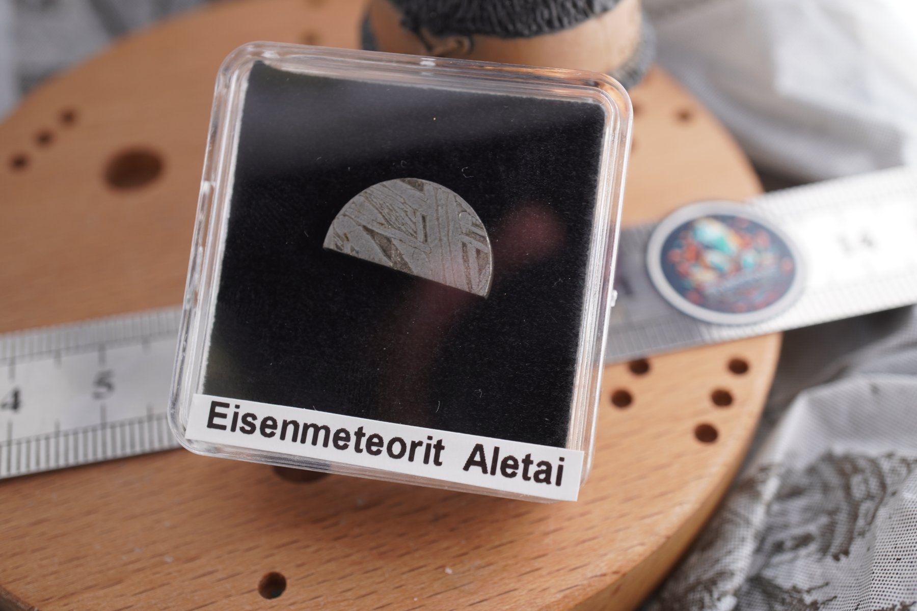 Minerali & Pietre curative: Eisenmeteorit Scheibe   Aletai    Ab 1.- – Nuovo e nell'imballaggio originale da Eschenbach SG venduto da topstone 2