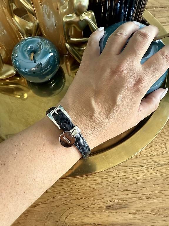 Armbänder & -reifen: Prada Lederarmband – Gebraucht aus Oberwil BL von Linchen1185 1