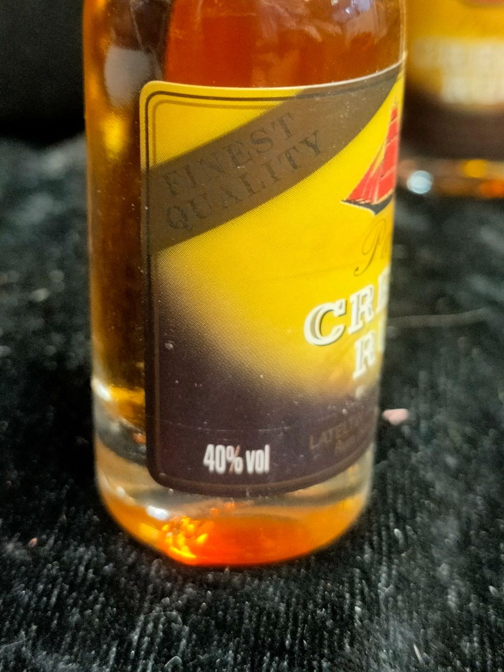 Spiritueux: 3 MINI BOUTEILLES PARKERS CRESTA RUM – D'occasion à Genève par Leboucheoreilles 1