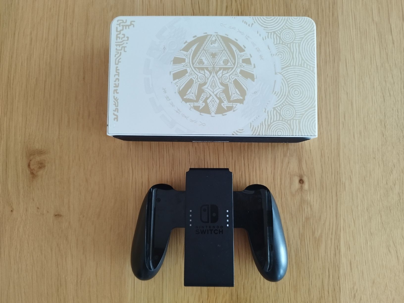 Nintendo Console: Nintendo Switch OLED ZELDA Edition +2 Spiele +Pro Controller – Usato da Walzenhausen venduto da Mitch3r13 4
