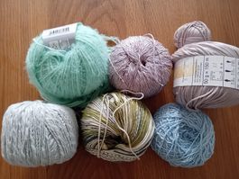 220gr.garn Konvolut diverse Farben und Strukturen 