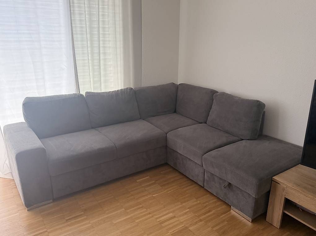 Sofas: Couch mit Schlaffunktion grau 240x200m gebraucht  – Gebraucht aus Buchs AG von Mel_77er