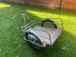 Handwagen / Leiterwagen mit Metallrahmen und Holzplatte